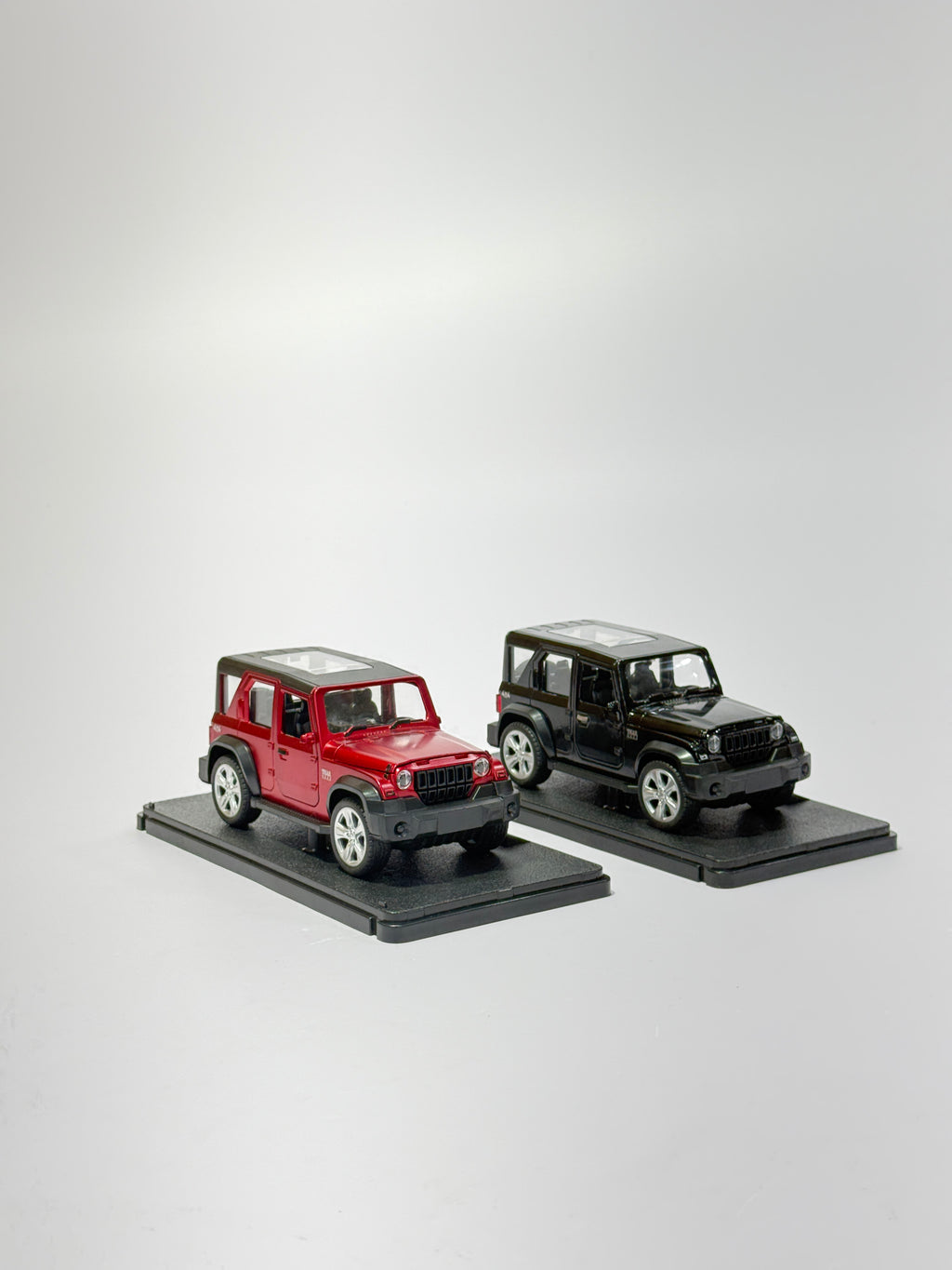Die-Cast Thar Roxx