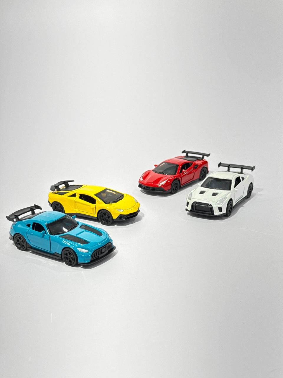 Die-Cast Mini Race Car Set – 1:64 Scale