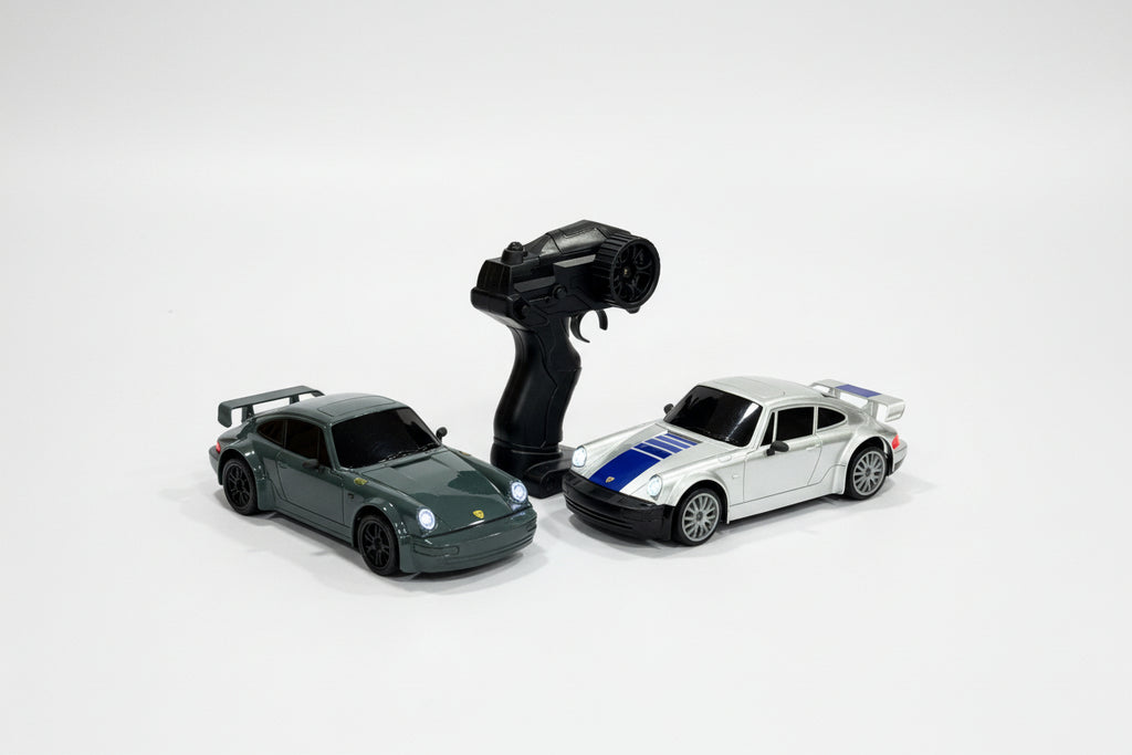 Drifting Porsche 911