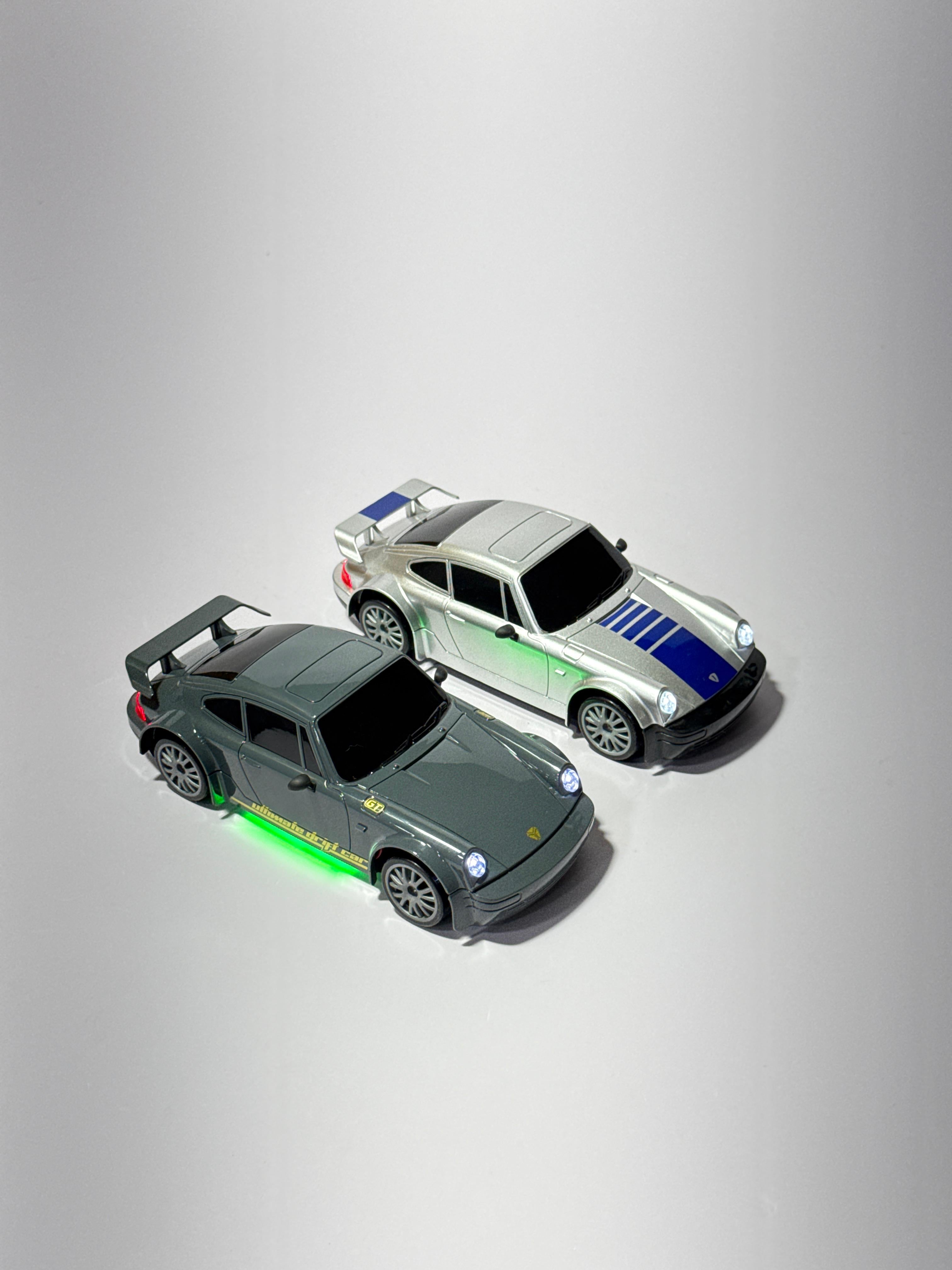 Drifting Porsche 911