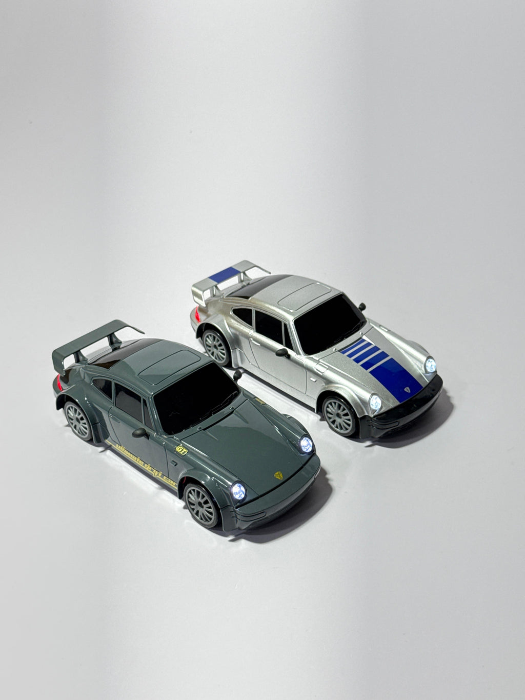 Drifting Porsche 911