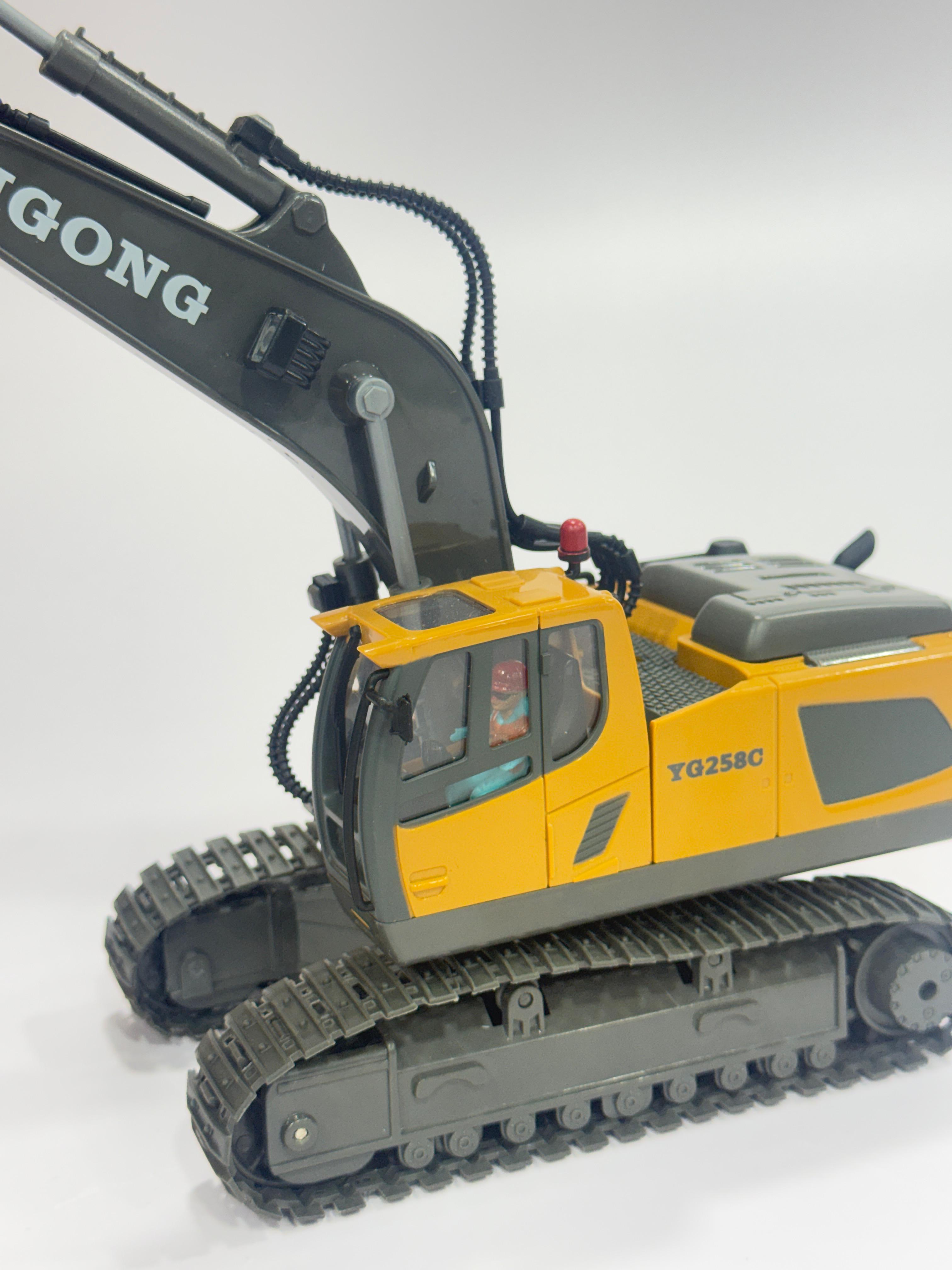 RC HItachi (2.4GHz Remote Control)