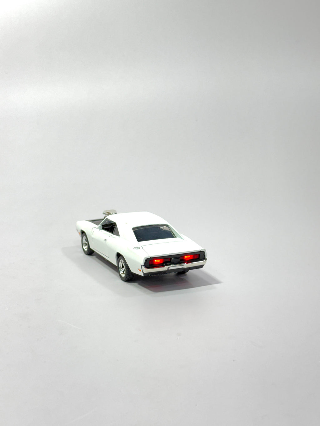 Dodge Muscle Car Die-Cast Model (1:32 Scale)