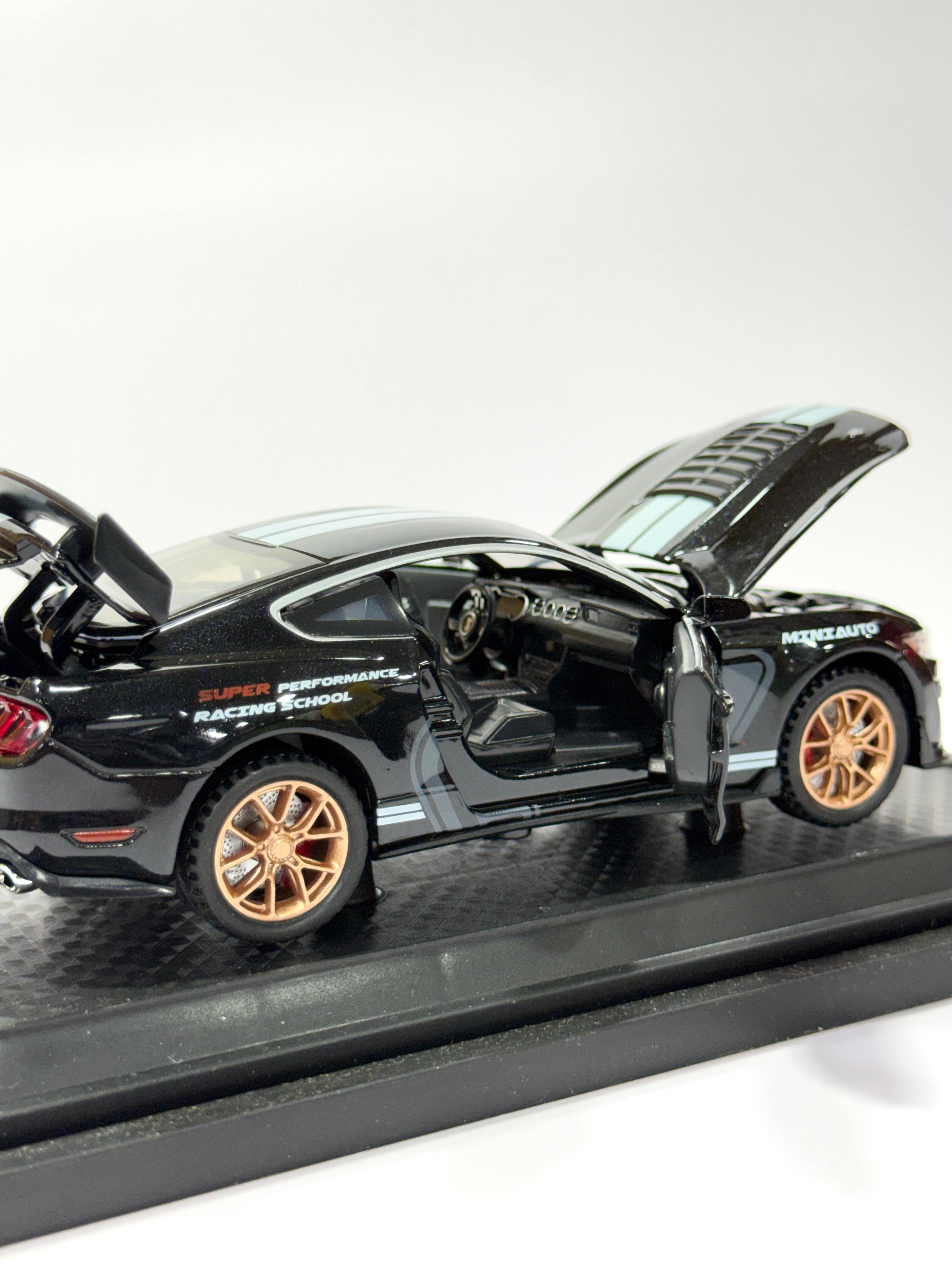 Ford Mustang Shelby GT500 Die-Cast (1:32 Scale)