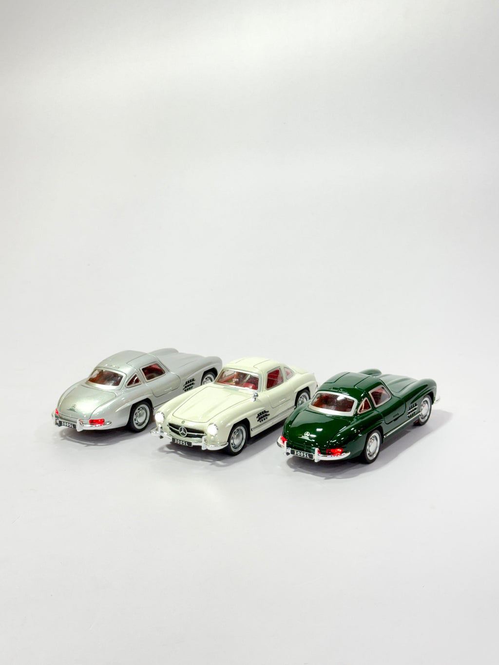 Mercedes-Benz 300SL Gullwing Die-Cast (1:32 Scale)
