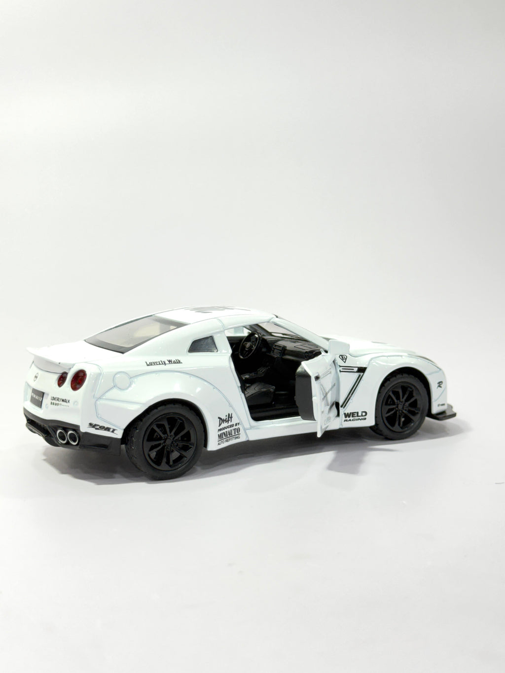 Nissan GT-R R35 Die-Cast (1:32 Scale)