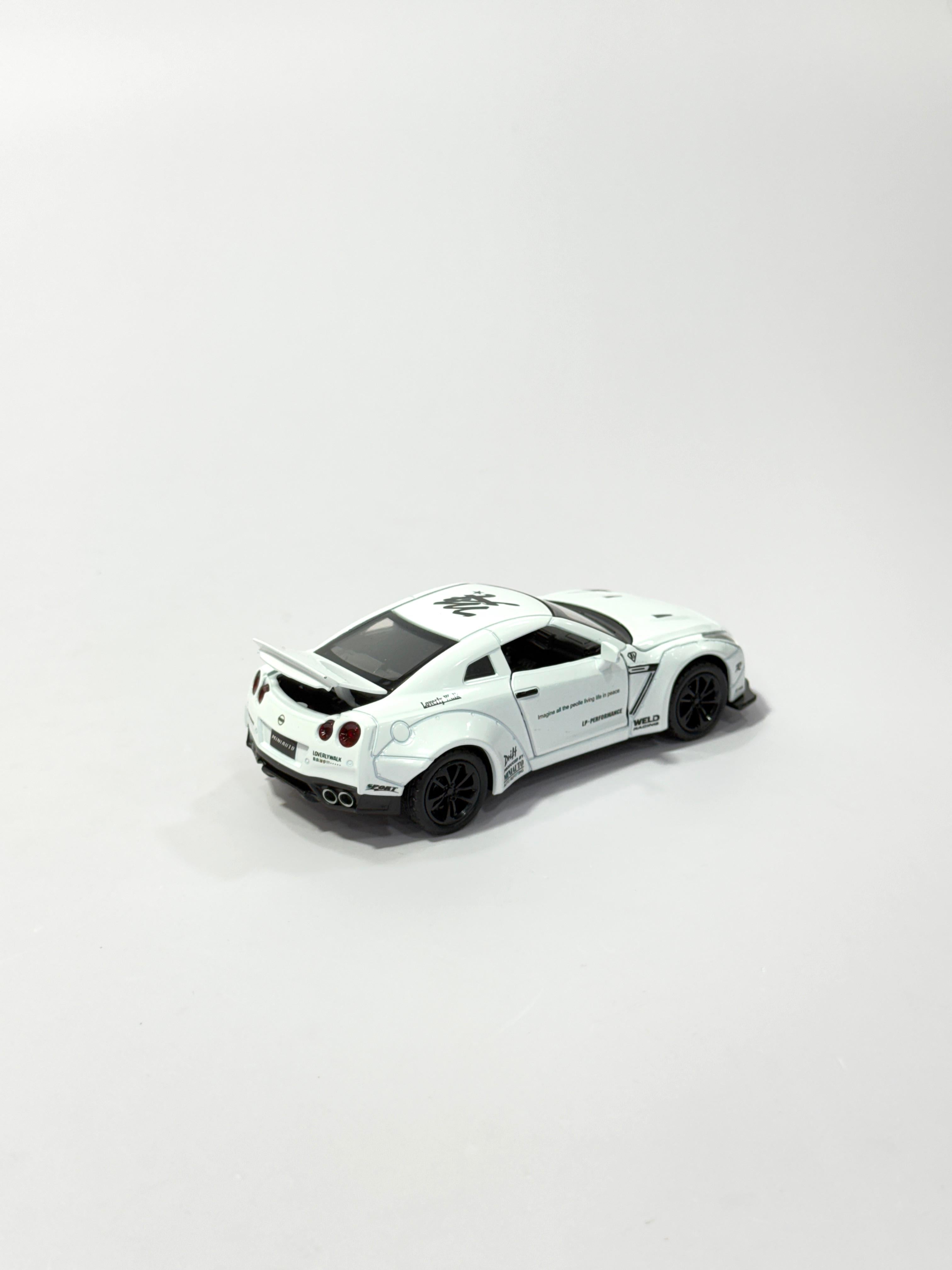 Nissan GT-R R35 Die-Cast (1:32 Scale)