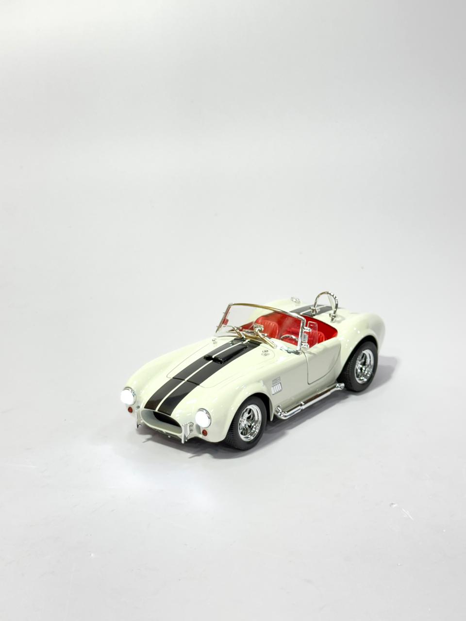 Classic Shelby Cobra 427 Die-Cast (1:32 Scale)