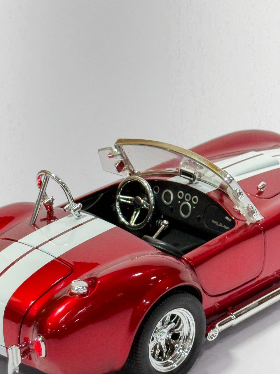 Classic Shelby Cobra 427 Die-Cast (1:32 Scale)