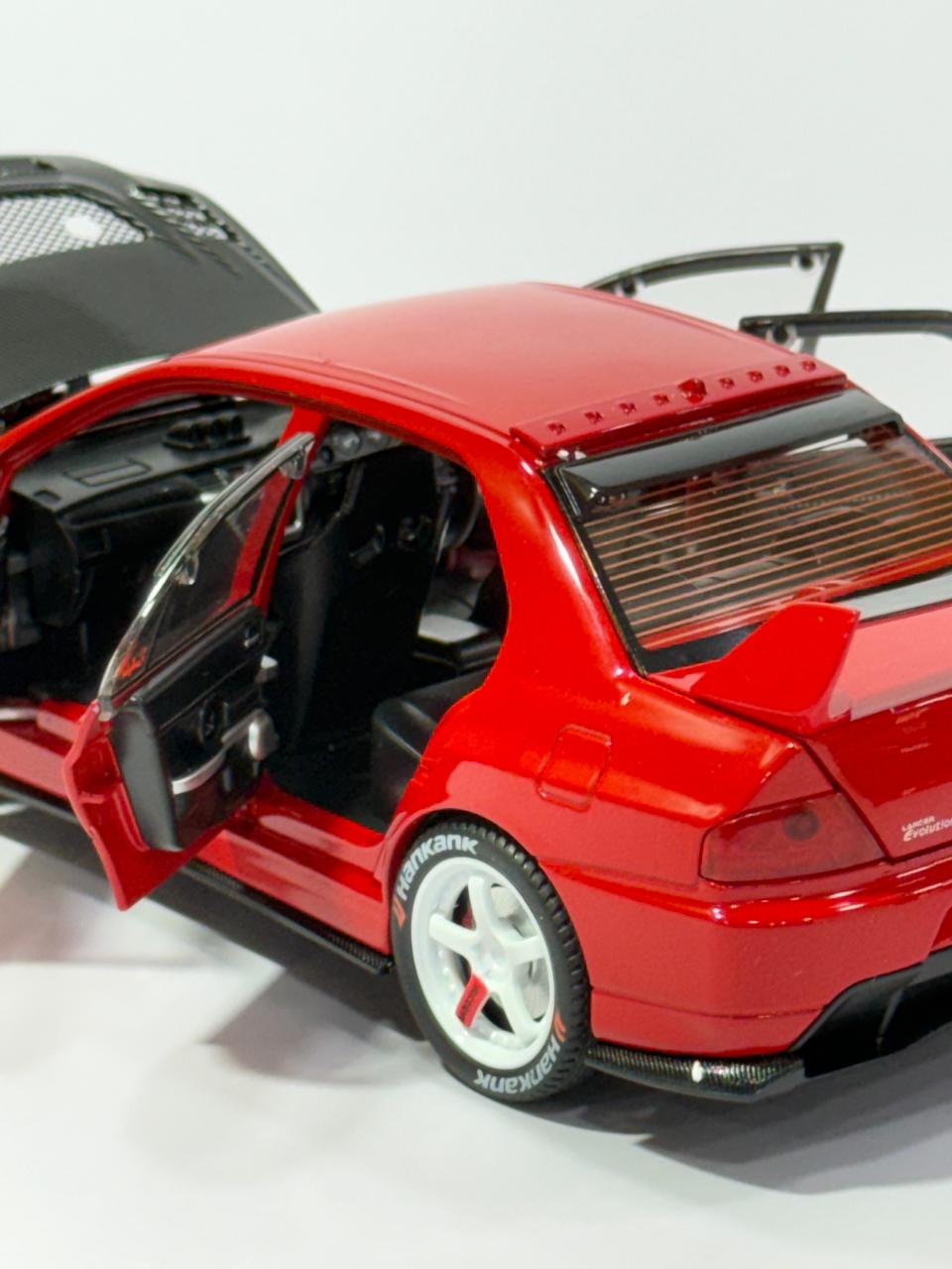 Lancer Evolution Die-Cast Model Car – 1:24 Scale