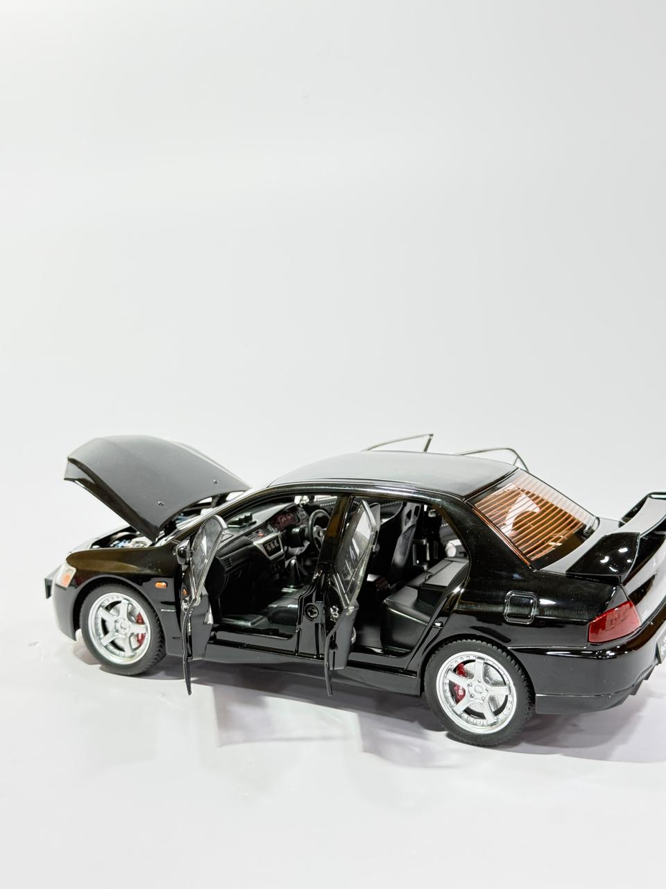 Mitsubishi Lancer Evolution IX Die-Cast Model Car 1:32 Scale